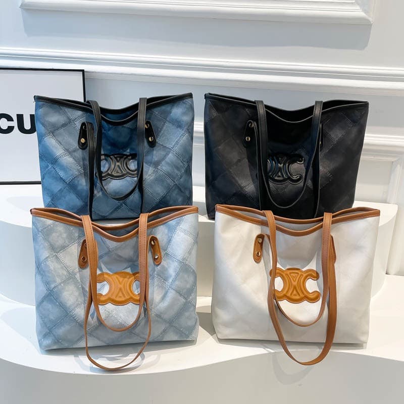 High-End New Retro Printed Tote Bag for Women, Large Capacity, Contrasting Color Rendering, Fashionable Niche Shoulder Bag