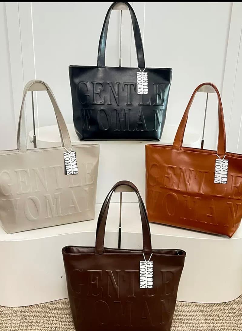 Cross-border Thai Gentle Woman niche design embossed letter shoulder tote bag, new style, underarm bag.