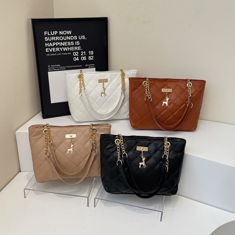 Wholesale Korean style rhombus portable tote bag women's bag spring new large capacity shoulder bag trendy chain underarm bag