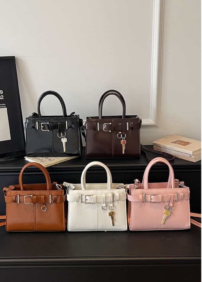 Leisure texture small design small square bag spring new foreign air fashion trend ladies shoulder diagonal bag