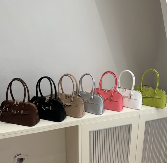 High-end Sense Small Crowdsourcing Bag Women's m New Fashion All-match Casual Crossbody Bag Portable Large Capacity Underarm Bag