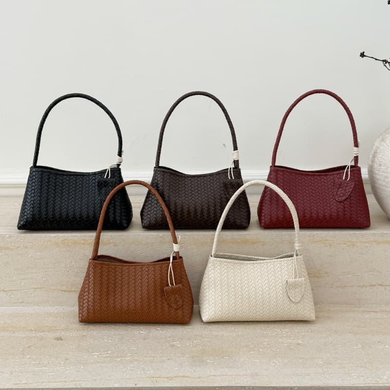 Korean Style Niche Woven Armpit Bag for Women 2025 Fashion Casual Portable Mother-In-Law Bag Large Capacity Shoulder Bag Women's Bag