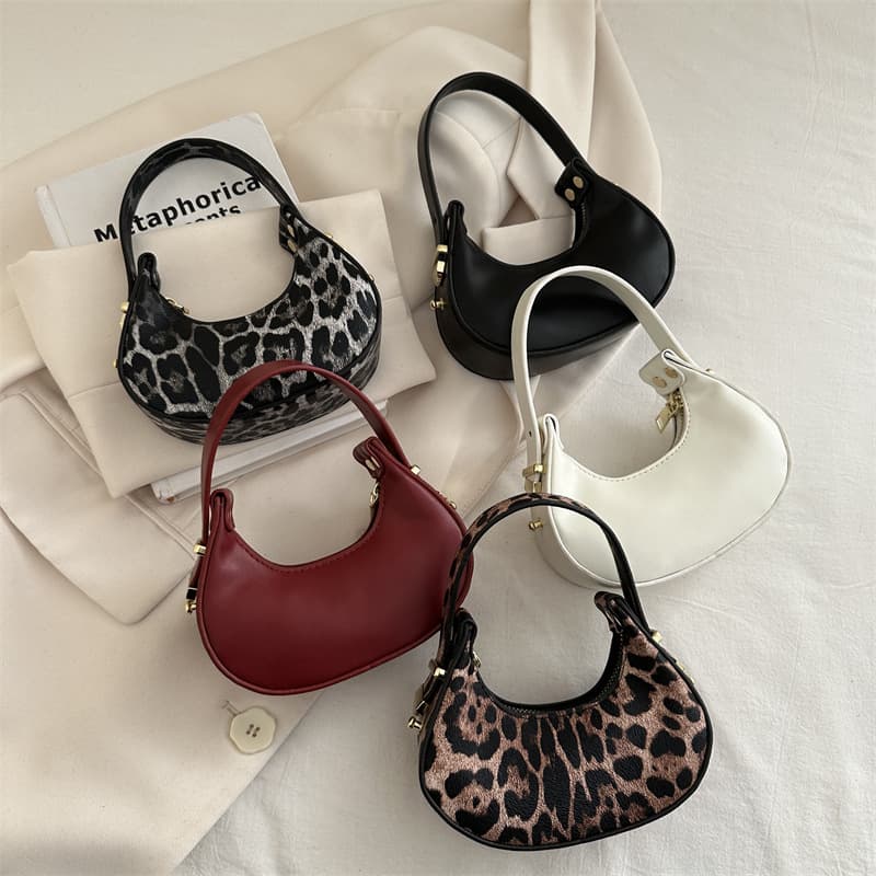 Fashion New Women's Bag Spring Retro Casual Simple Shoulder Bag Niche Design Hand Bag