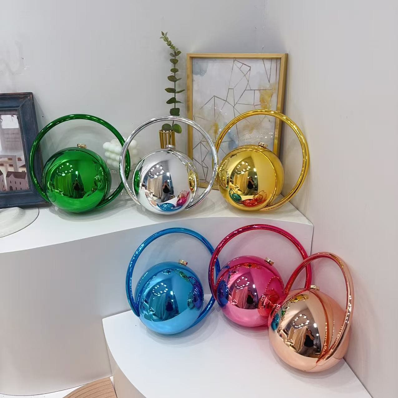 European and American High-End Technology Handbag New Spherical Dinner Bag Electroplated Simple Box Bag