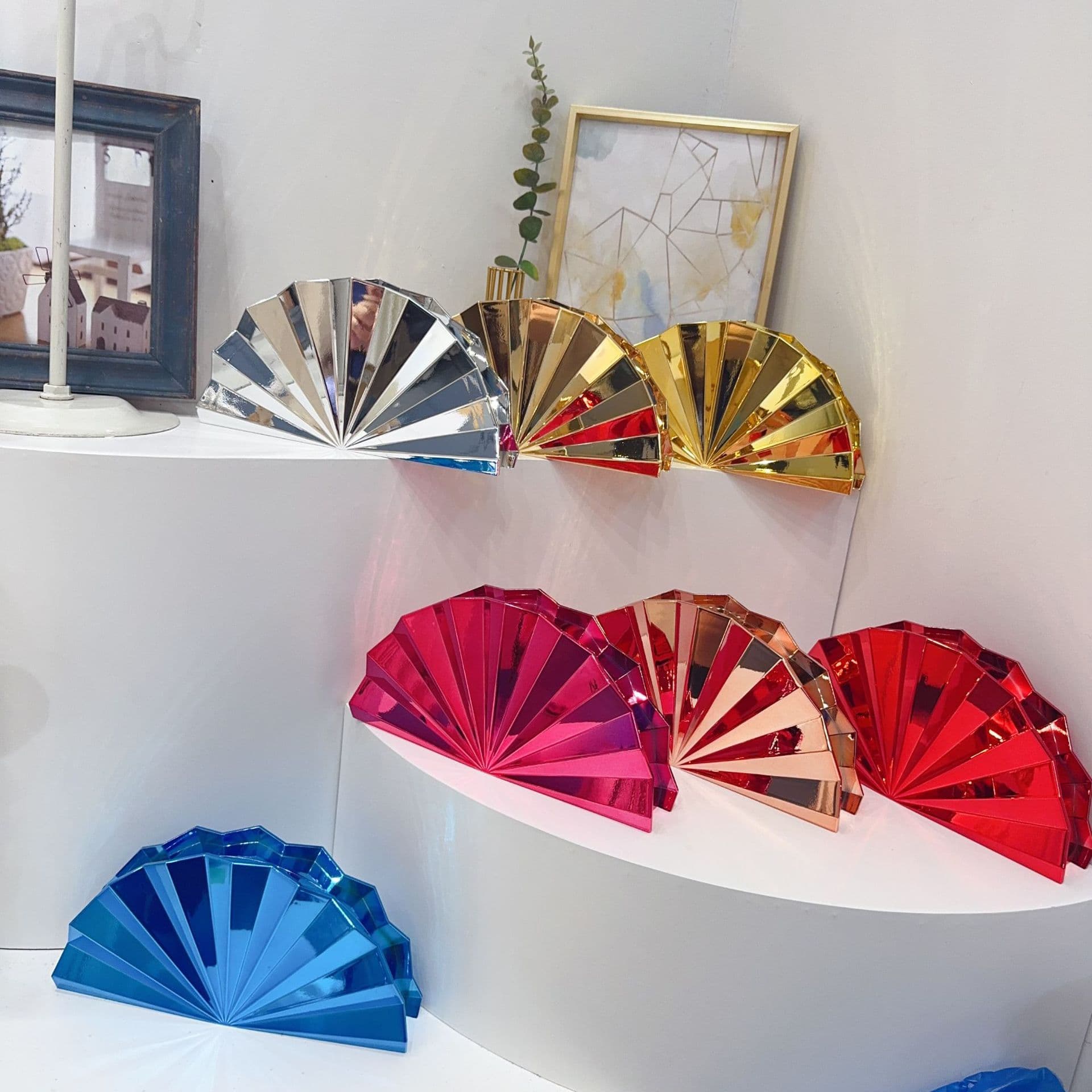 Cross-Border Women's Light Luxury Evening Bag Fashion Bead Chain Fan-Shaped Sequin Clutch Fan-Shaped Acrylic Evening Bag