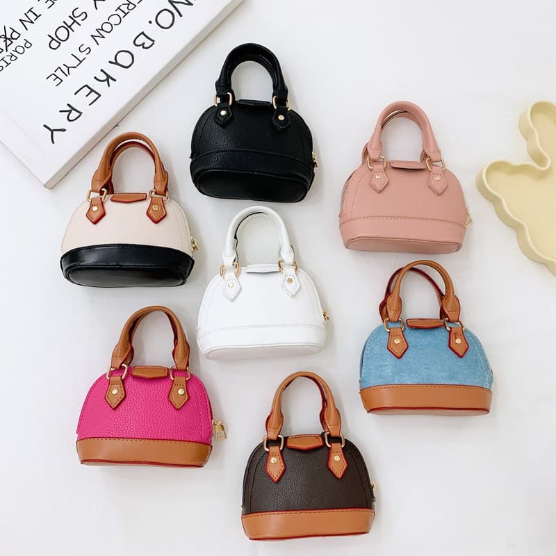 Mini Girls' Portable Shell Bag, New Retro Crossbody Bag, Fashionable and Versatile Little Girl's Outing Coin Accessory Bag