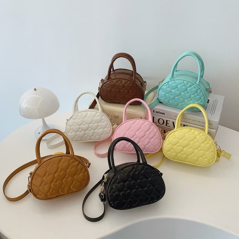 Korean Style Girls' Shoulder Bag Fashionable Solid Color Love Embroidery Line Children's Handbag New Mini Children's Bag